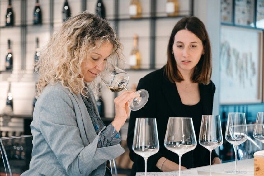 Wine Tasting Experience Between Soave Valpolicella and Lessini Durello 1
