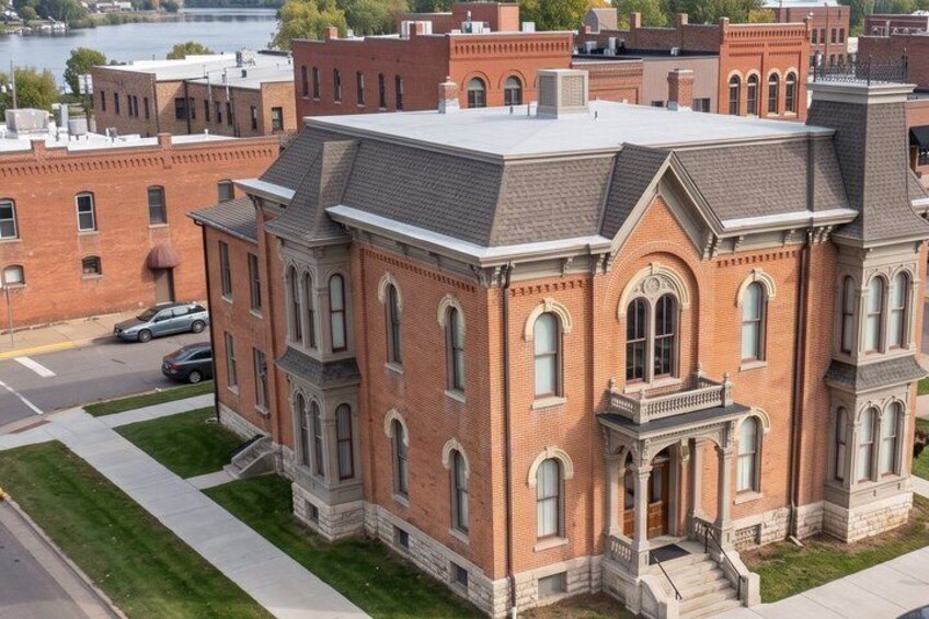 Private Customizable Ghost Walking Tour in Anoka 3