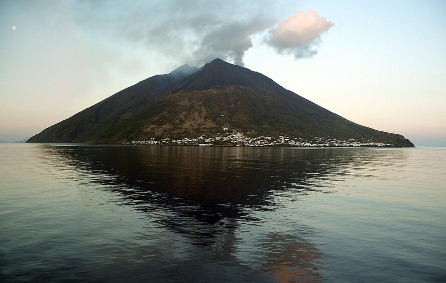 Capo d'Orlando: Mini-cruises to Vulcano, Panarea, Stromboli 1