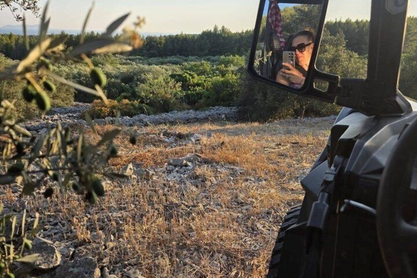 Buggy and Torkul Olive Oil Safari Quick Escape from Vela Luka 3