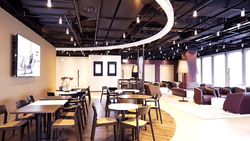 DUS Duesseldorf Airport Lounge Access 1