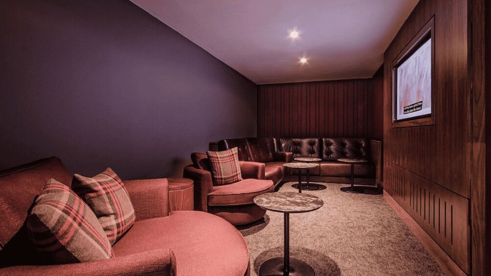 Picture 4 for Activity BHX Birmingham Airport No1 Birmingham Lounge Access 5