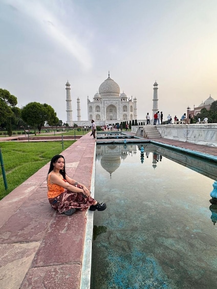 Agra: Taj Mahal & Agra Fort Skip-the-Line Tour with Lunch 1