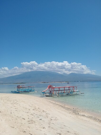 Picture 18 for Activity Explore 4 Secret Gilis of East Lombok with BBQ Lunch 5