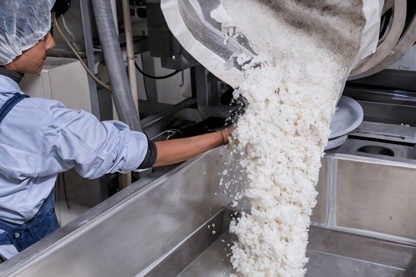 Niigata Ichiryu Sake Brewery Tour and Tasting 3