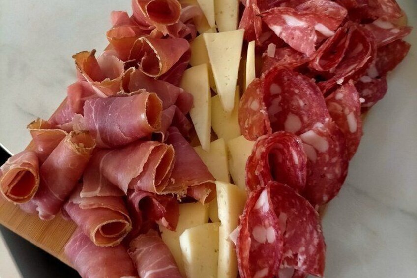 Tuscan Lunch with 3 Wines 4