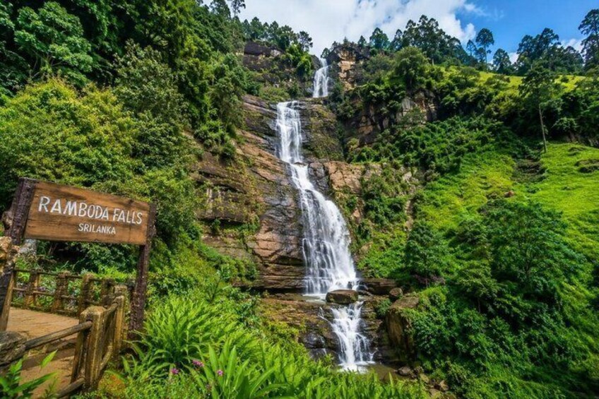 Kandy Nuwaraeliya Tour and Ella Train Journey from Nanuoya 1