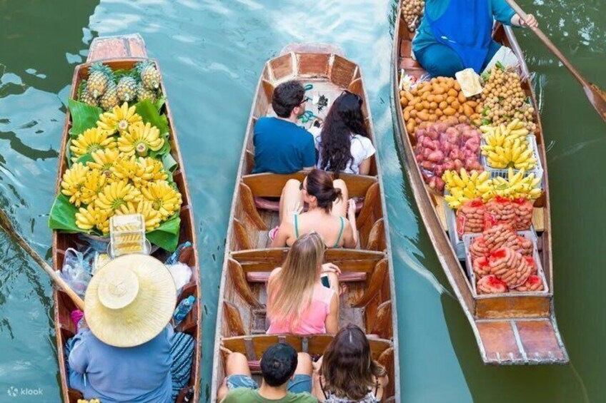 Damnoen Saduak Floating Market and Maeklong Railway Market Tour 1