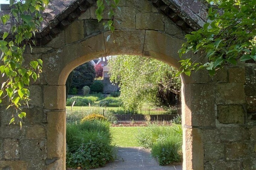 Private Guided Walking Tour of Historic Lewes East Sussex 5