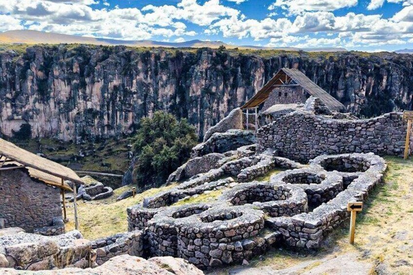 Taqrachullo Cultural and Scenic Full Day Tour from Cusco 1