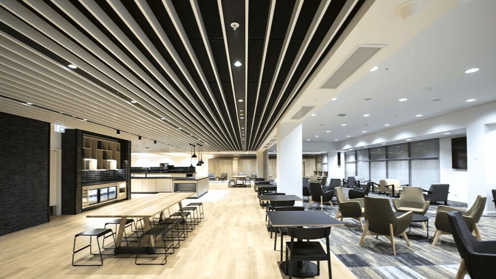 Picture 1 for Activity AKL Auckland International Airport Strata Lounge Access 3