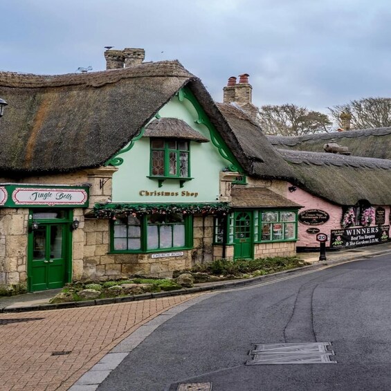 From London: Cotswolds Private Day Trip with Driver 1