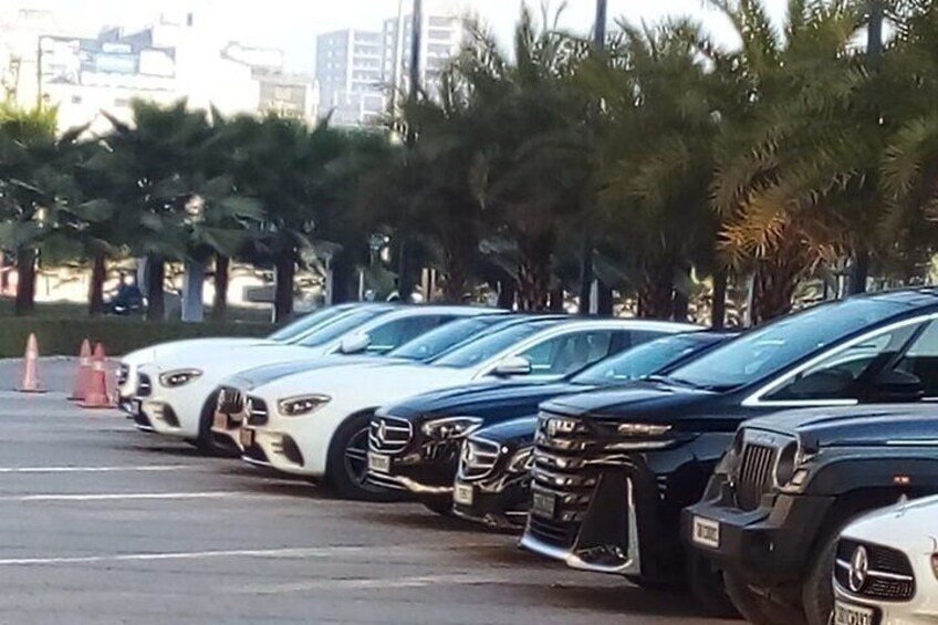 LUXURY CARS ON RENT WITH DRIVER 5
