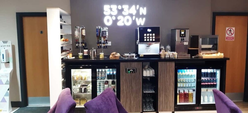 HUY Humberside Airport Aspire Lounge Access 1