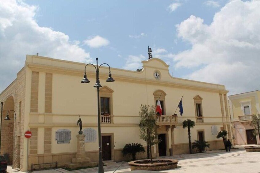 Villa Castelli Walking Tour with Olive Oil Tasting 5