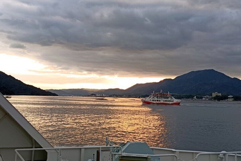 Miyajima Island Tour with Shrine and Nature 2