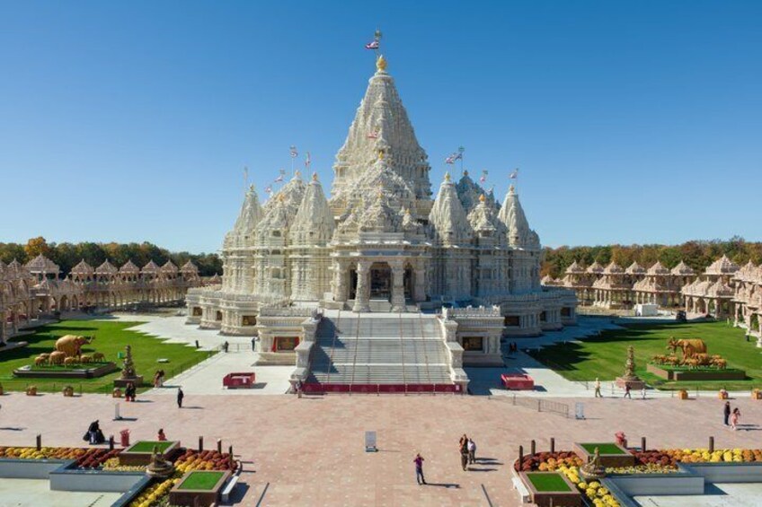 Guided Tour of BAPS Swaminarayan Akshardham in New York 1