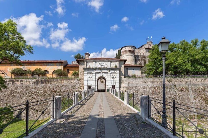 Brescia Private 2 Hour Intro City Walk with Local Guide 2