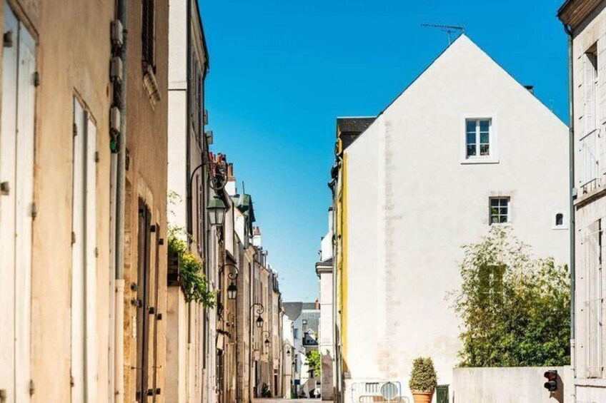 Private 2 Hour Intro City Walk with Local Guide in Limoges 4