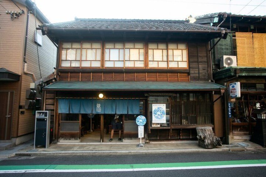 2 Hours Yanaka Retro Backstreets Walking tour 2