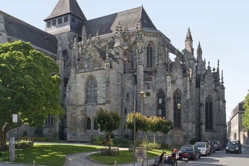 Hello Dinan Private 2 Hour Intro City Walk with Local Guide 5