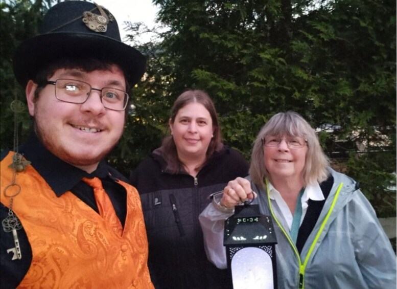Picture 5 for Activity Fairfax Ghosts: Haunted Walking Tour 3