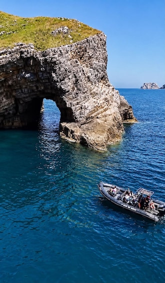 Gijón: Boat tour along the cliffs of Cabo Peñas 1