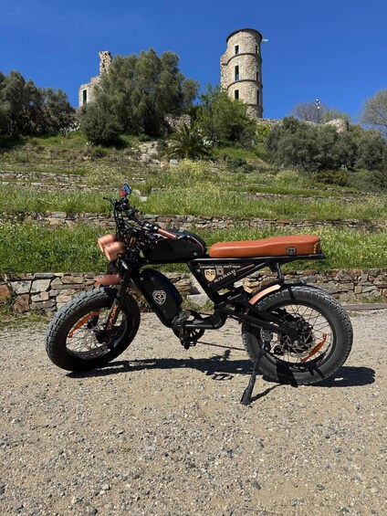 Picture 2 for Activity Discover Grimaud by FatBike electric bike: freedom and panoramic views guaranteed! 3