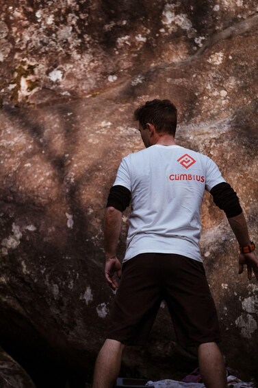 Picture 1 for Activity Climbing outing in Fontainebleau with family or a group of friends 3