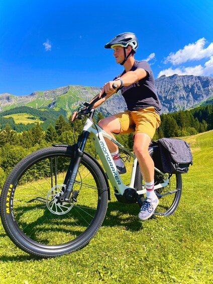 Picture 2 for Activity Megève: Mountain Bike-EB Rental - Semi Rigid 3