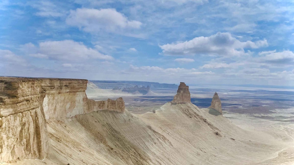 From Aktau: Bozzhira Jeep Tour with Hike and Lunch 1