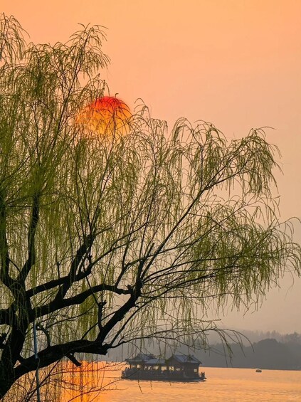 Picture 1 for Activity Hangzhou: Sunset Cruise on the West Lake and Poetic Route 2