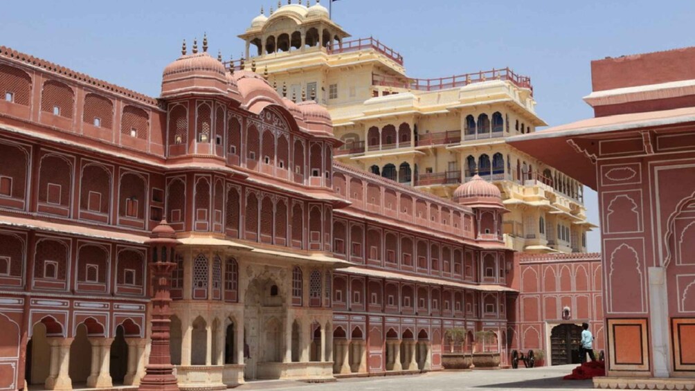 Picture 3 for Activity Full-Day Jaipur City Tour with Car, Guide and Skip-the-Line 2