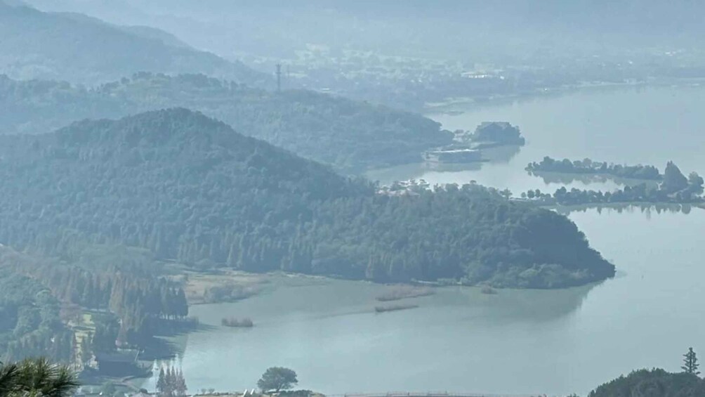 Ningbo: Dongqian Lake & Ancient Path Private Day Trip 1