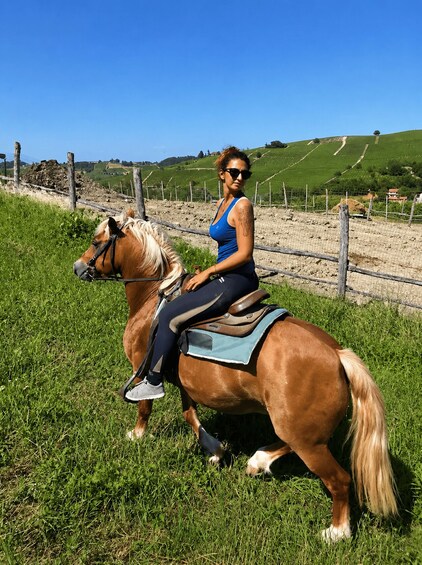 Langhe: Horseback Riding Tour in the Vineyards with Aperitif in San Marzano Oliveto 1