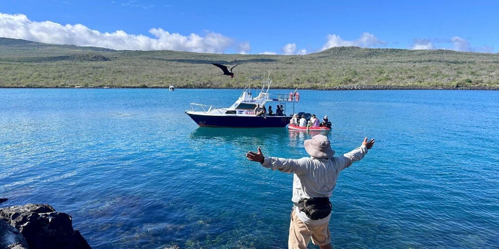 San Cristóbal: Sightseeing Tour to Isla Lobos with Snorkeling, Tour Guide and Lunch Included 1