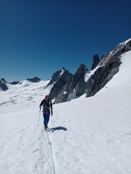 Picture 5 for Activity Courmayeur: Mont Blanc Glacier Trip 3