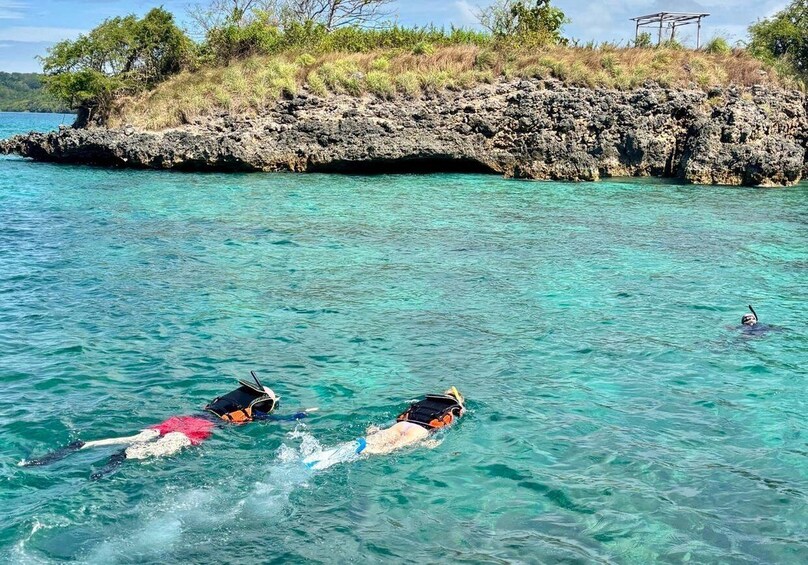 Picture 4 for Activity Lombok: Private East Lombok Cliffs and Pink Beach Tour 2