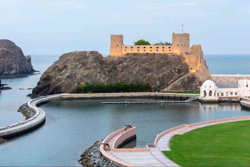 Picture 5 for Activity Soul of Muscat: Private Half-Day Cultural Tour 2