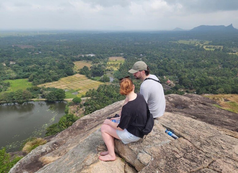 Picture 1 for Activity Kurunegala Dolukanda Mountain and Cave Hiking 4