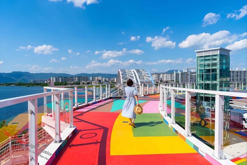 Picture 8 for Activity Chuncheon: Jade Garden, Skywalk & Authentic Dakgalbi 4