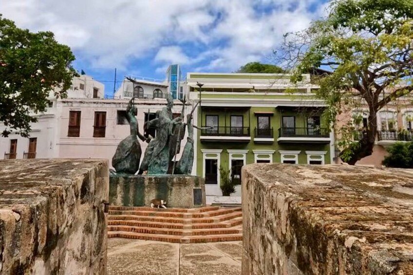 2-in-1 Old San Juan Walking Tour and Beach Day-Transport Included 5