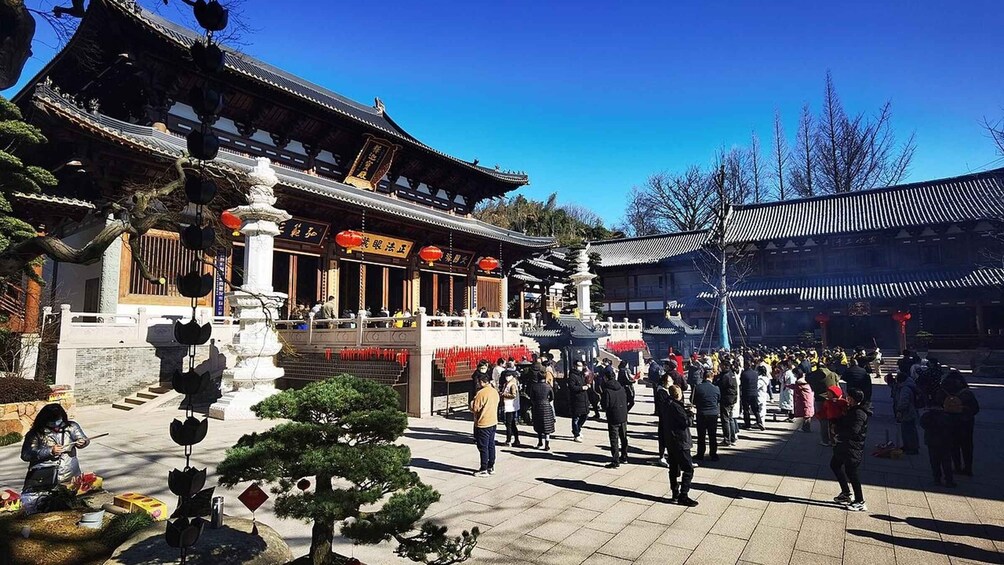 Hangzhou: Jingshan Zen Temple & Tea Hills Day Trip 1