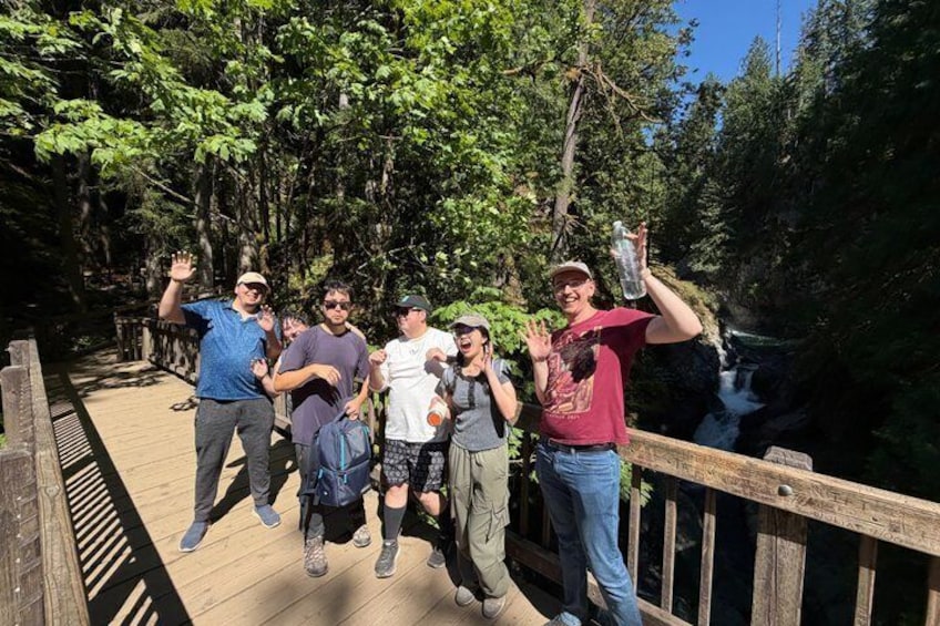 Snoqualmie Falls and local chocolate shop tour 1