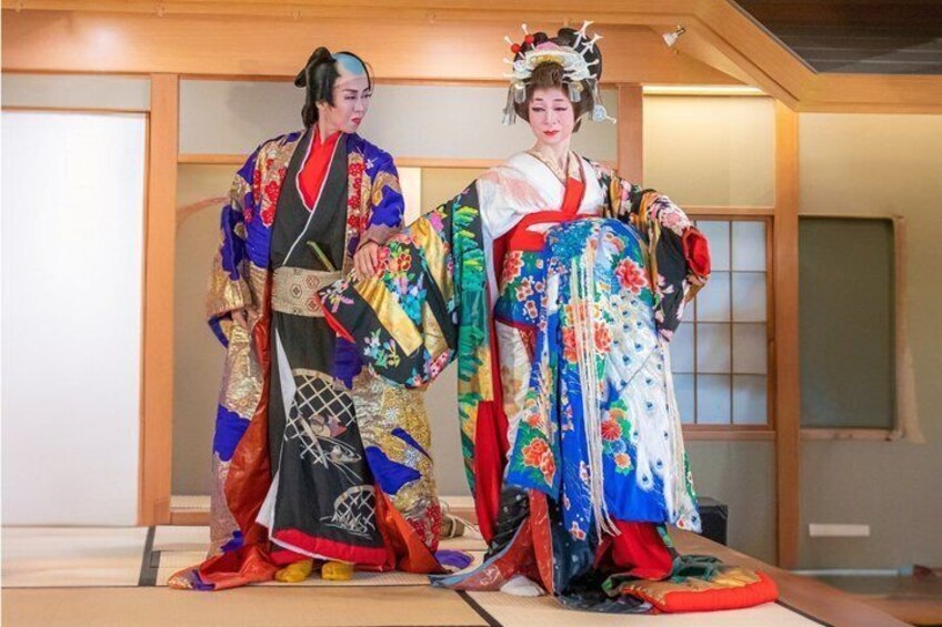 Samurai and Oiran Dance Show and Interactive Cultural Experience 1