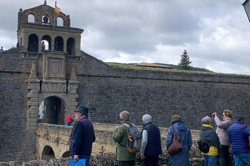 Guided Tour of Jaca Discover the History and Culture 1