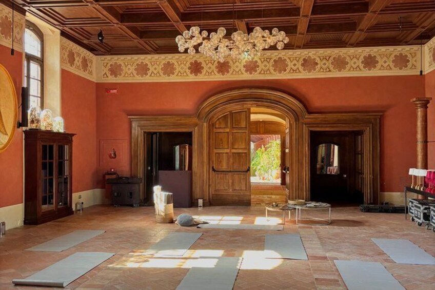 Val d'Orcia : Yoga lesson with Margherita 1