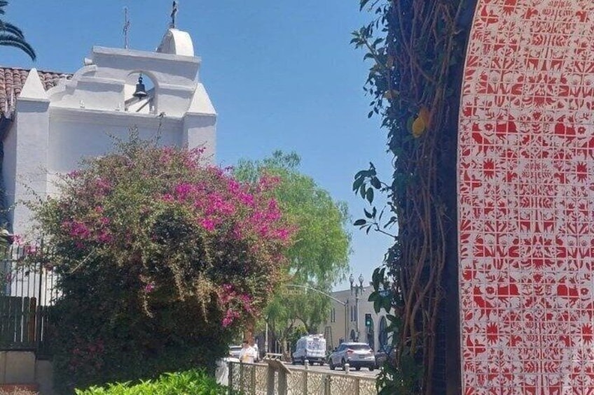 Small Group History Walking Tour of Downtown Los Angeles 4