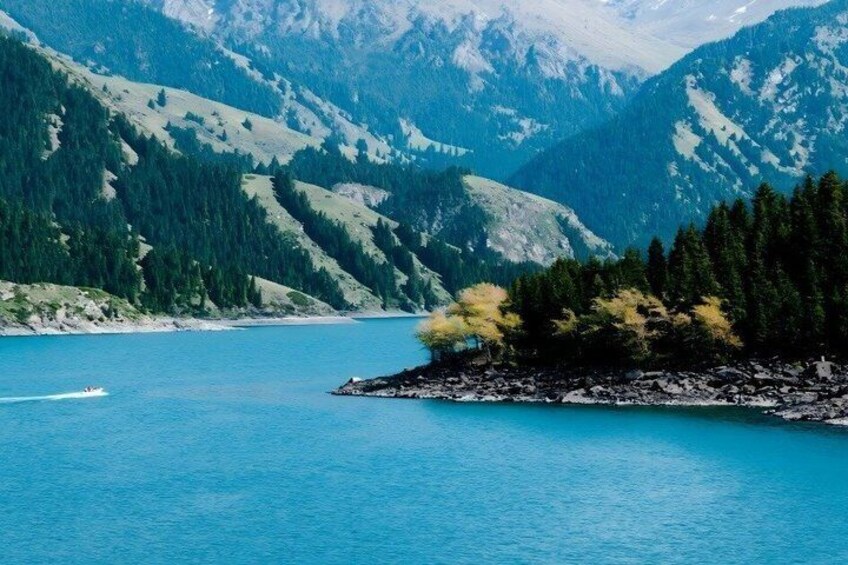 Northern Xinjiang Tour with Kanas Lake and Hemu 2
