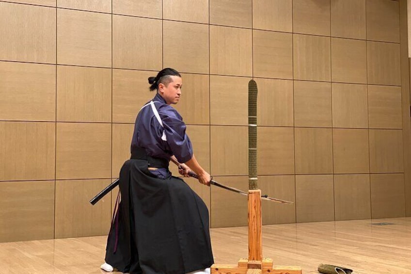 Tokyo: Samurai Experience with a Real Sword 5